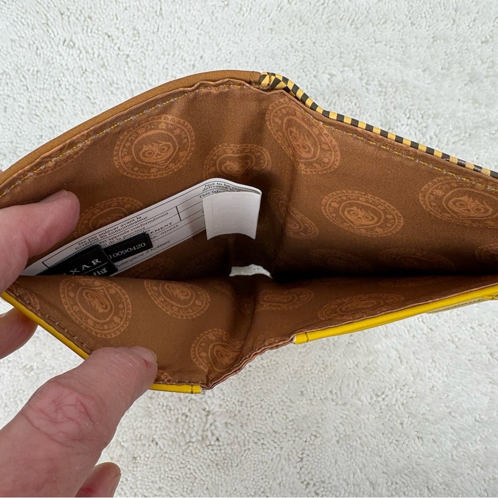 NWT Loungefly Disney Coco Brown and Yellow with a Floral Skull Emblem Wallet - Picture 8 of 11
